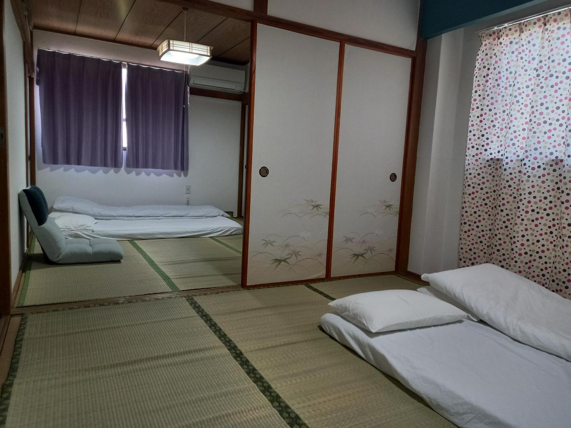 Lucky House Guest House Osaka Esterno foto